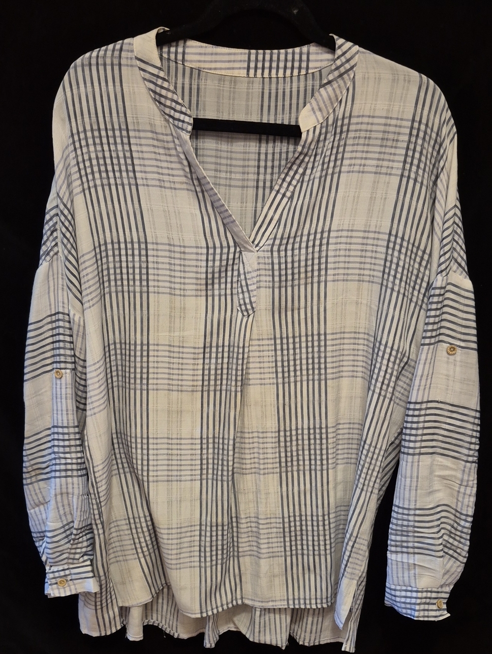 AlvaQ Light Grey Striped Top - V-neck - Grey stripped